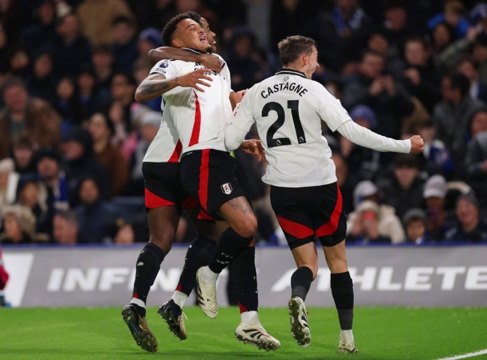 IG提前锁定冒泡赛胜者组！赢一场BO5进世界赛，粉丝希望TES惨败