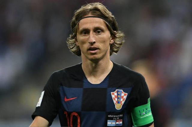 官方：大罗、托蒂等名宿担任世界杯赛程公布仪式嘉宾