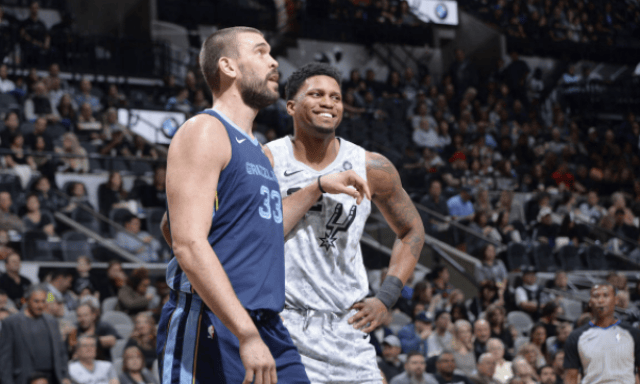 这位球员被 这位球员被